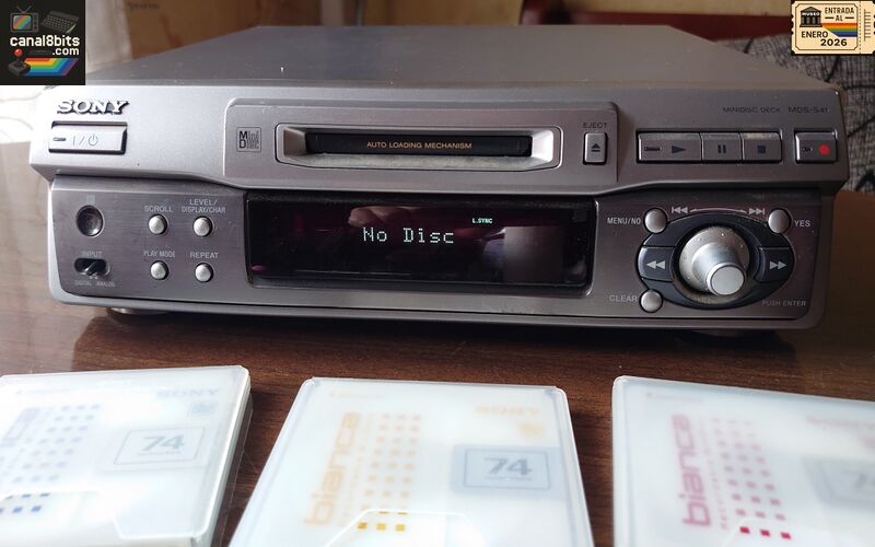 Archivo:Sony minidisc 2.JPG